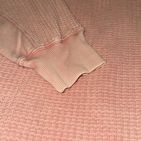 American Eagle Women’s Pullover Thermal Knit (XL) NEW - Picture 2 of 7